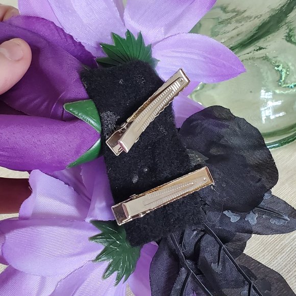 Homemade TIKI OASIS Hawaiian Luau Purple and Black Flower Hair Clip - Picture 2 of 7